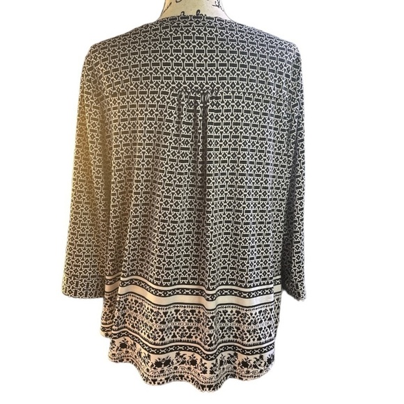 Ladies Croft and Barrow Top Dressy Black and White Business Casual - Picture 3 of 6